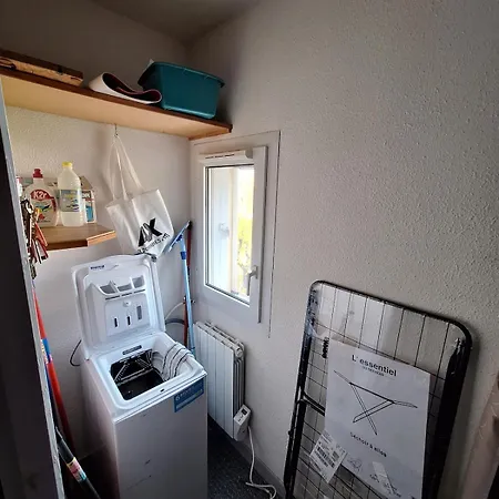 Ax Les Thermes Avec Garage Et Parking Prive דירה *